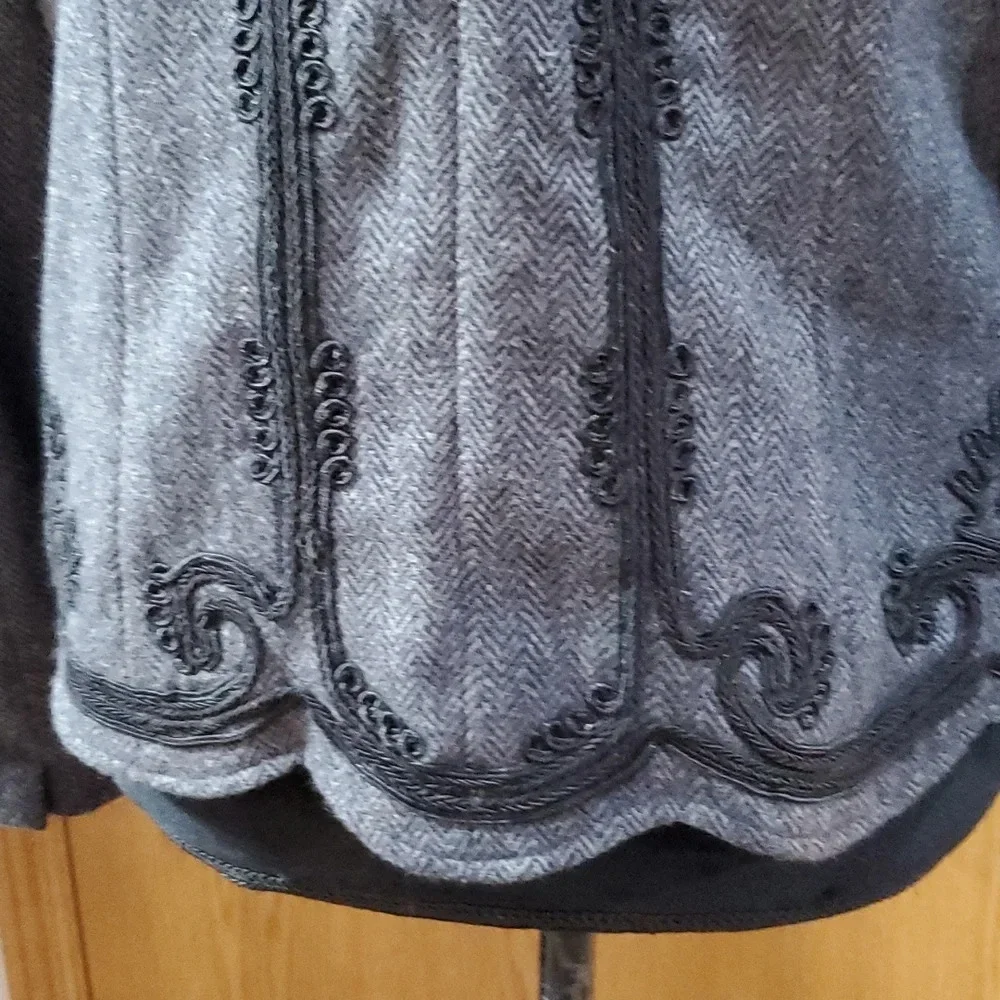 Soft surroundings wool blend applique black grey blazer